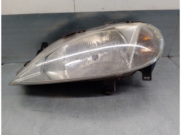 Recambio de faro izquierdo para renault megane i fase 2 berlina (ba0) 1.9 diesel referencia OEM IAM 260609556R  