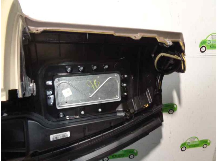 Recambio de salpicadero para mercedes-benz clase m (w164) ml 300 cdi be (164.120) referencia OEM IAM A16468028878K52 MARRON 