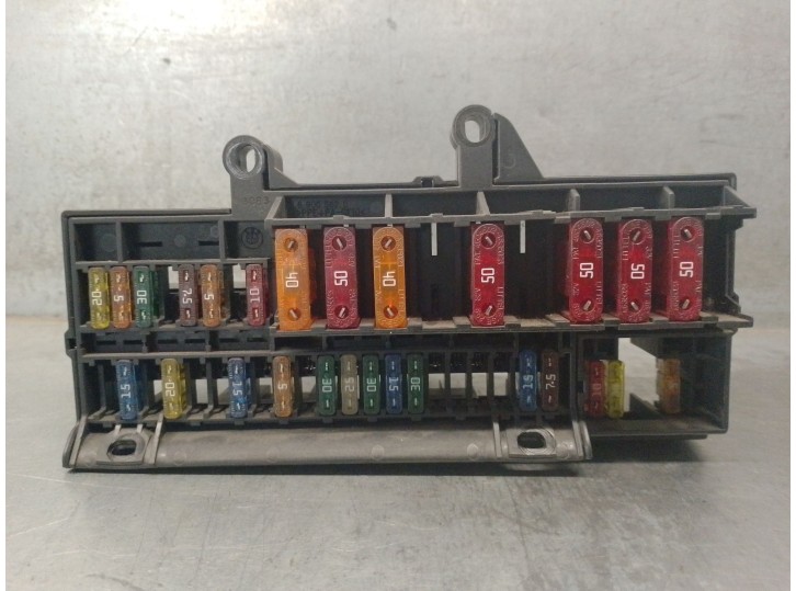 Recambio de caja reles / fusibles para bmw 7 (e65, e66, e67) 730 d referencia OEM IAM 69005820 