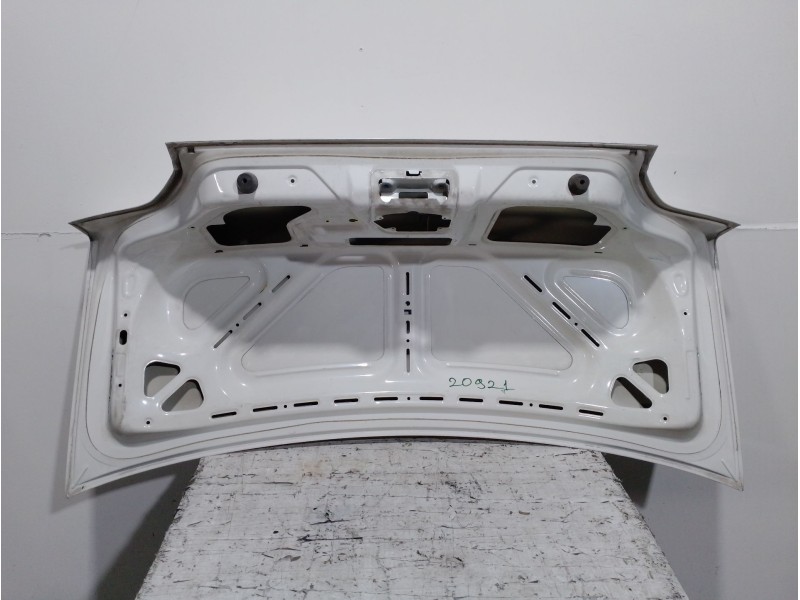 Recambio de porton trasero para peugeot 406 (8b) 2.1 td 12v referencia OEM IAM 860669  