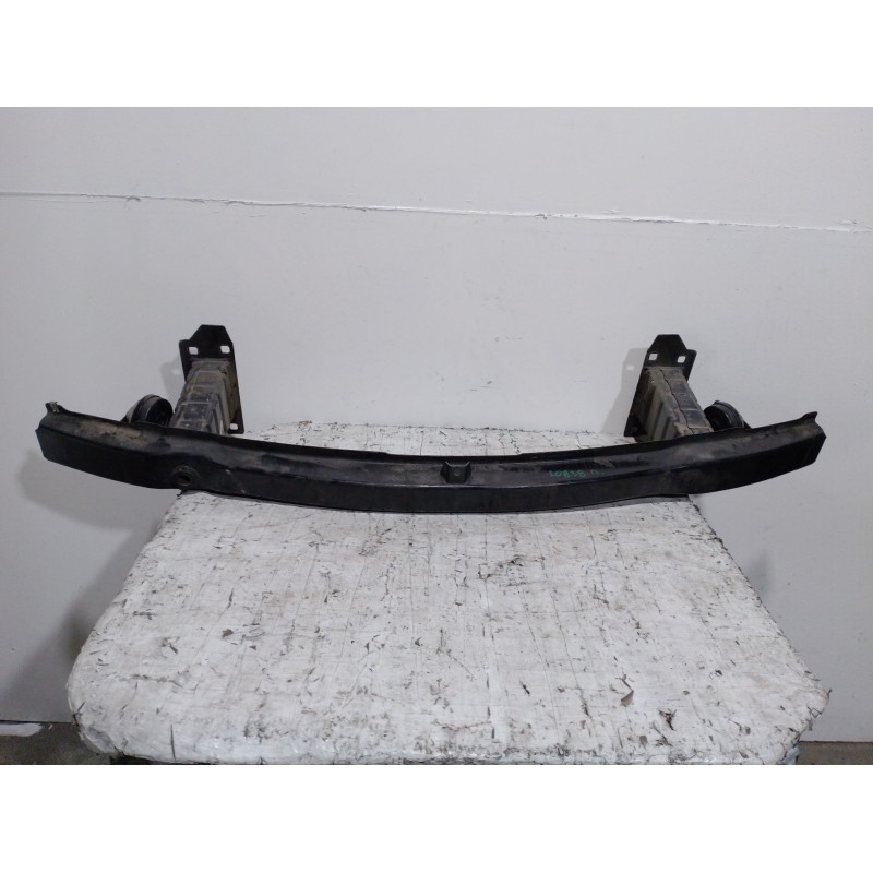 Recambio de refuerzo paragolpes delantero para bmw 3 (e90) 320 d referencia OEM IAM 51117146645  