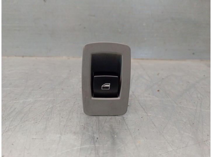 Recambio de mando elevalunas delantero derecho para bmw 3 (e90) 320 d referencia OEM IAM 6945875 15939902