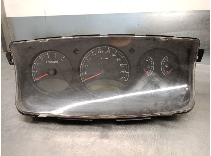 Recambio de cuadro instrumentos para ssangyong kyron 2.0 referencia OEM IAM 8021009050 8021009050 