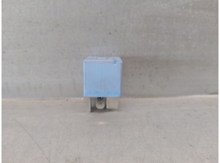 Recambio de rele para peugeot 508 sw i (8e_) 2.0 hdi rxh hybrid4 referencia OEM IAM 9638182880  OMRON