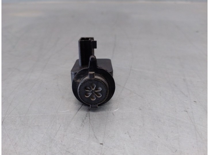 Recambio de sensor para peugeot 508 sw i (8e_) 2.0 hdi rxh hybrid4 referencia OEM IAM T1009107B  