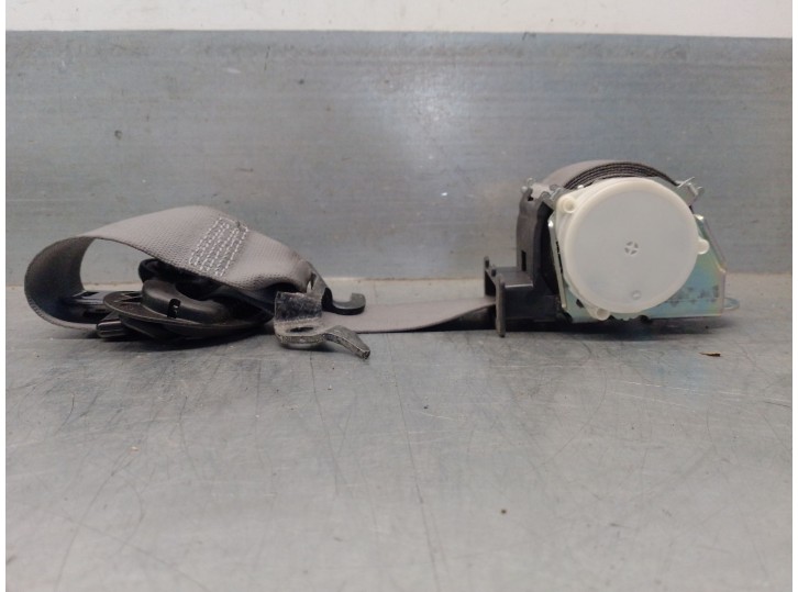 Replacement front right seat belt for BMW 3 (E90) 320 D OEM IAM reference 033059849C 72119117220 
