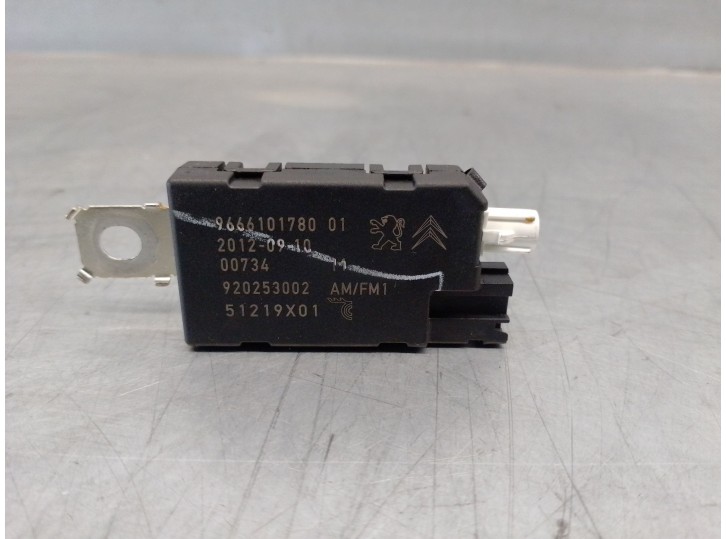 Recambio de antena para peugeot 508 sw i (8e_) 2.0 hdi rxh hybrid4 referencia OEM IAM 