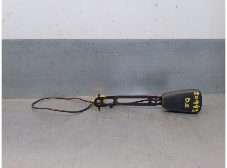 Recambio de enganche cinturon para saab 9-5 (ys3e) 2.2 tid referencia OEM IAM 5203229  