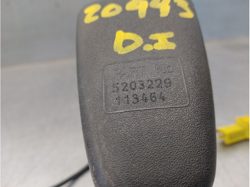 Recambio de enganche cinturon para saab 9-5 (ys3e) 2.2 tid referencia OEM IAM 5203229  