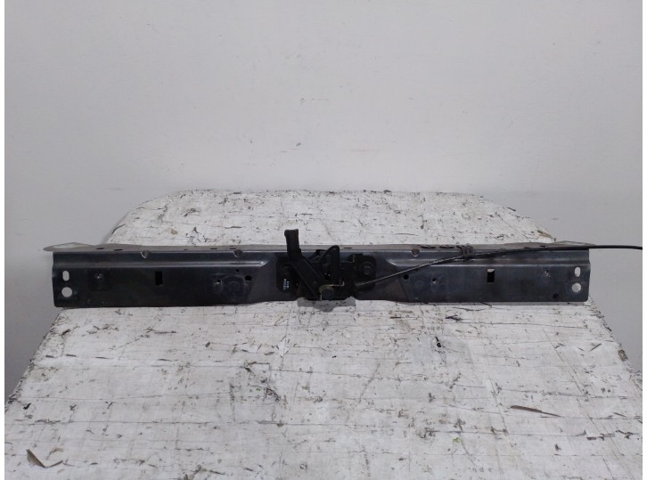 Recambio de panel frontal para opel insignia a (g09) 2.0 cdti (68) referencia OEM IAM 180208 