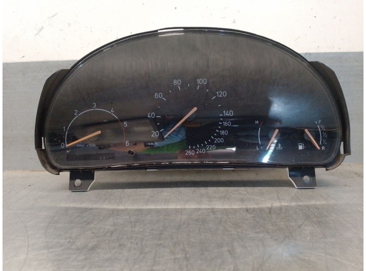 Replacement instrument cluster for Saab 9-5 (YS3E) 2.2 TID OEM IAM reference 5373899 69295450T