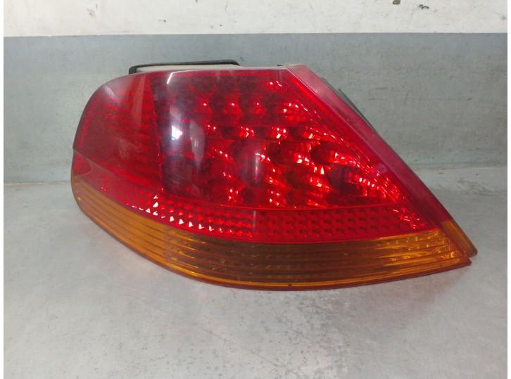Recambio de piloto trasero izquierdo para bmw 7 (e65, e66, e67) 730 d referencia OEM IAM 63217164733 63217164733 4 PUERTAS