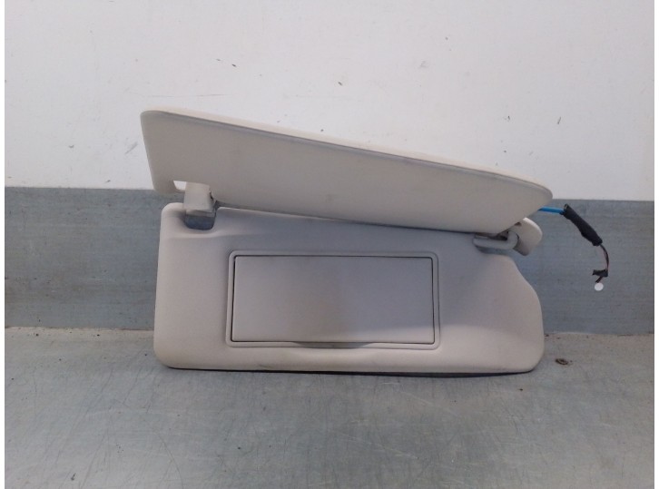 Replacement right sun visor for Saab 9-5 (YS3E) 2.2 TID OEM IAM reference 4369047 4369047 