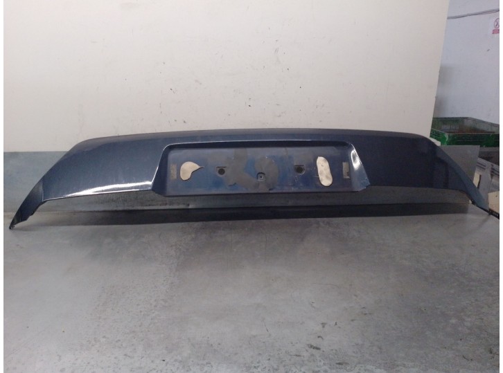 Recambio de molduras traseras para bmw 7 (e65, e66, e67) 730 d referencia OEM IAM 51138223241 51137042936 