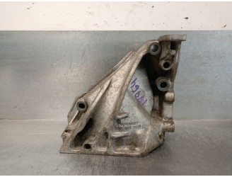 Replacement right engine mount for Volkswagen Polo (6R1) 1.4 FSI OEM IAM reference 04B199207 04B199207 