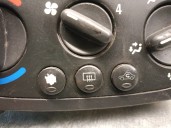 Replacement heater/air conditioning control unit for Opel Combo Tour 1.3 CDTi 16V OEM IAM reference 13189915 13189915 