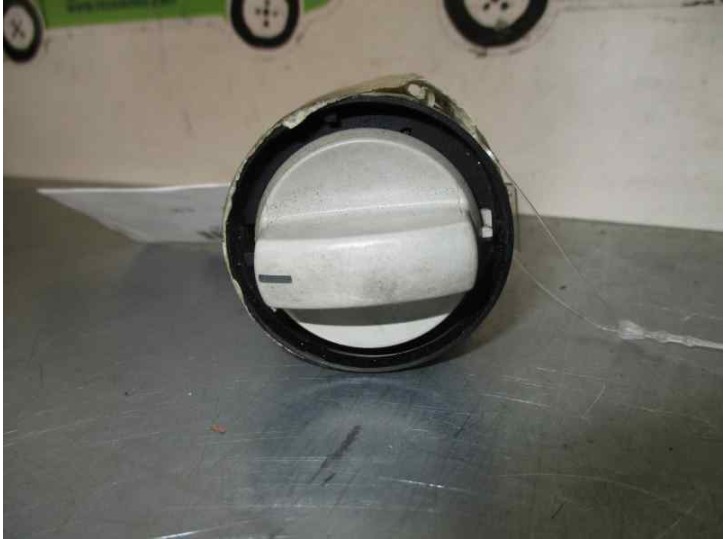 Recambio de mando techo solar para seat leon (1p1) 1.9 tdi referencia OEM IAM  7750 