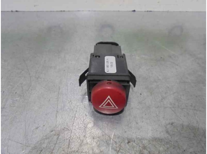 Replacement hazard warning switch for Seat Ibiza (6L1) 1.4 16V OEM IAM reference 6L1953235A 