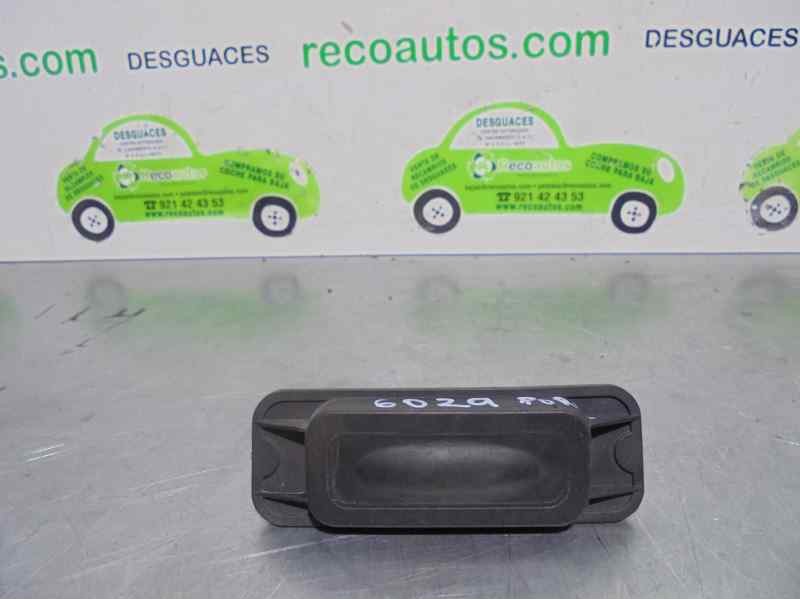 Recambio de maneta exterior porton para renault twingo 1.2 16v referencia OEM IAM 8200076256 CAJA 5 