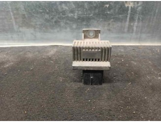 Recambio de caja precalentamiento para opel movano (2004 =>) 2.5 cdti referencia OEM IAM 7700115078  