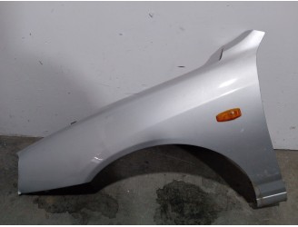 Recambio de aleta delantera izquierda para hyundai elantra iii sedán (xd) 2.0 referencia OEM IAM 663102D011  