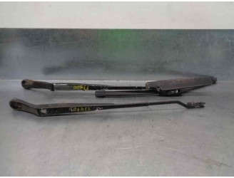 Replacement front right wiper arm for Nissan Sunny Sedan (N14) 1.6 16V CAT OEM IAM reference 