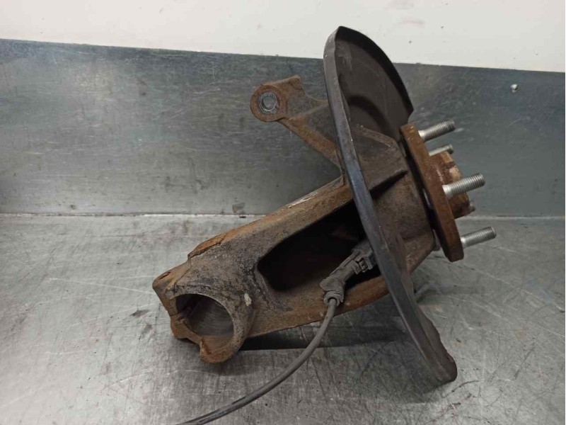 Recambio de mangueta delantera izquierda para ford kuga (cbv) 2.0 tdci cat referencia OEM IAM 8V413K171AC  