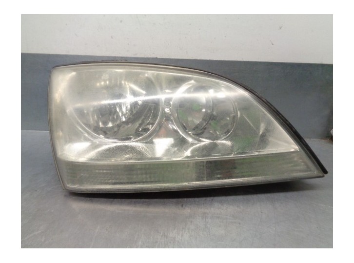 Recambio de faro derecho para kia sorento 2.5 crdi cat referencia OEM IAM 921023E010 