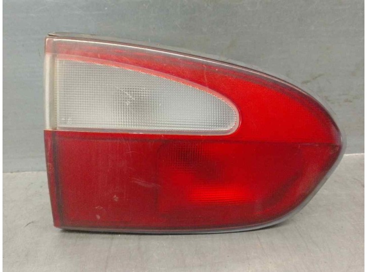 Recambio de piloto trasero izquierdo para hyundai h 1 2.5 diesel referencia OEM IAM 924014A000  