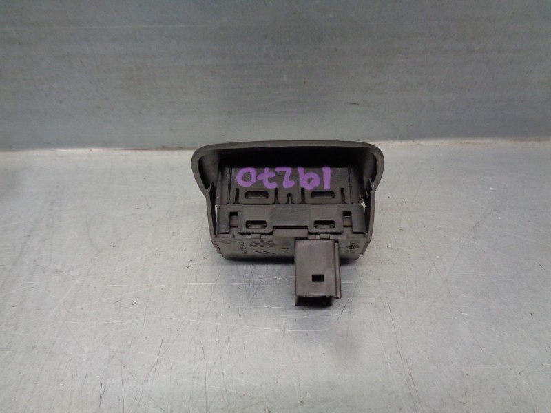 Recambio de mando elevalunas trasero izquierdo para peugeot 508 business line referencia OEM IAM 96623726XT 53269804 DELPHI