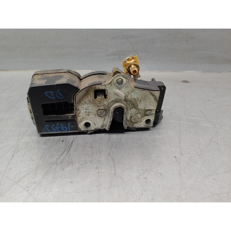 Recambio de cerradura puerta delantera derecha para cadillac srx 3.6 referencia OEM IAM R15817044 5 PINES 5 PUERTAS