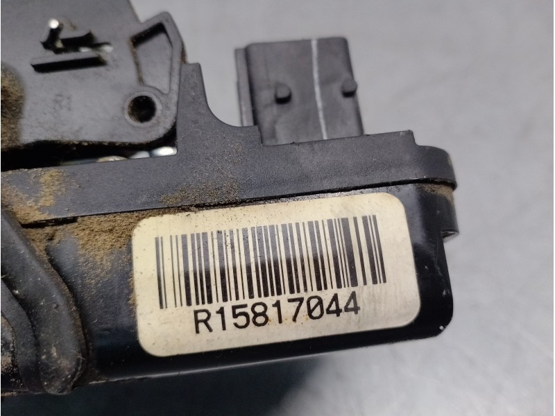 Recambio de cerradura puerta delantera derecha para cadillac srx 3.6 referencia OEM IAM R15817044 5 PINES 5 PUERTAS