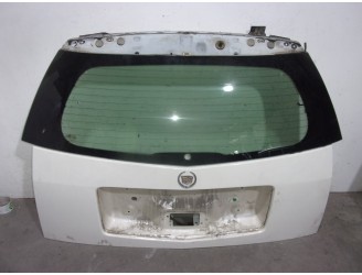 Recambio de porton trasero para cadillac srx 3.6 referencia OEM IAM 15828682 BLANCO 5 PUERTAS