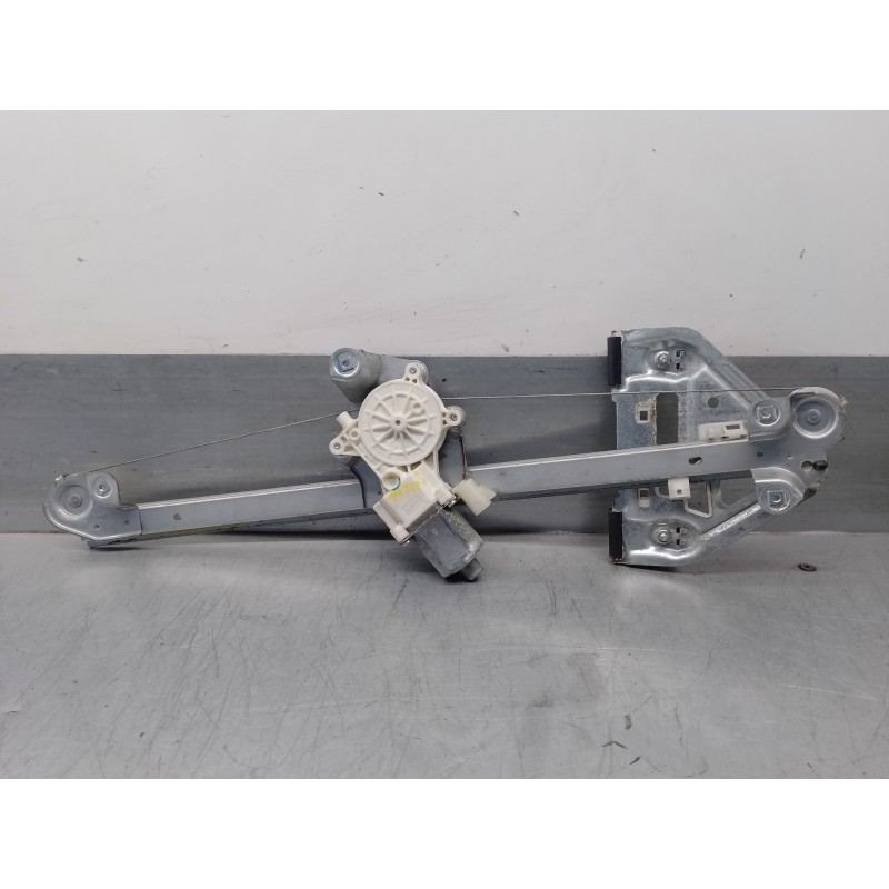 Recambio de elevalunas trasero izquierdo para cadillac srx 3.6 referencia OEM IAM 996380102 2 PINES 5 PUERTAS