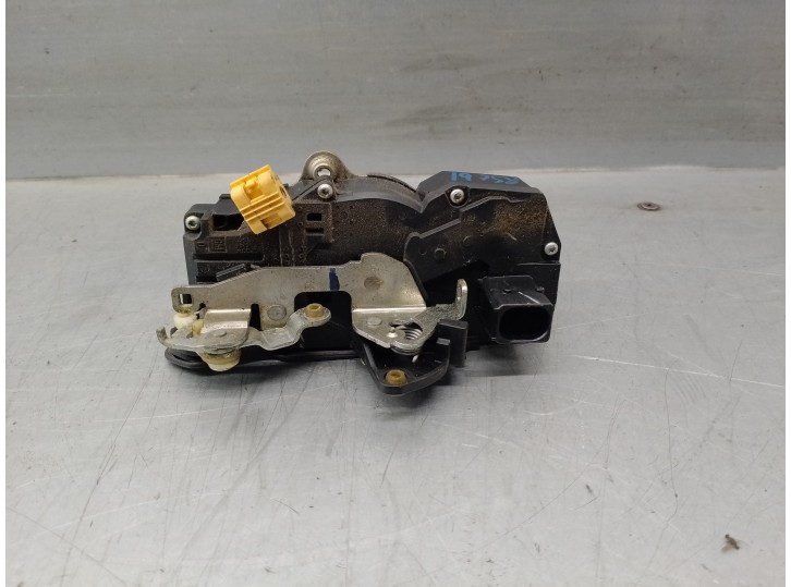 Replacement rear right door lock for Cadillac SRX 3.6 OEM IAM reference 15817022 5 PINS 5 DOORS