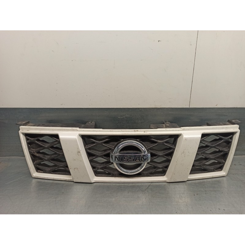 Recambio de rejilla delantera para nissan x-trail ii (t31) 2.0 fwd referencia OEM IAM 62310JG40A  