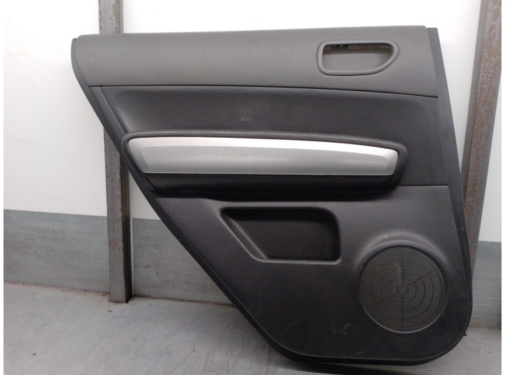 Recambio de guarnecido puerta trasera izquierda para nissan x-trail ii (t31) 2.0 fwd referencia OEM IAM 82977JG00A 5 PUERTAS
