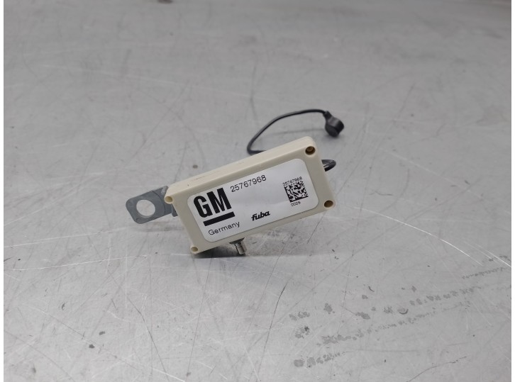 Recambio de antena para cadillac srx 3.6 referencia OEM IAM 25767968 