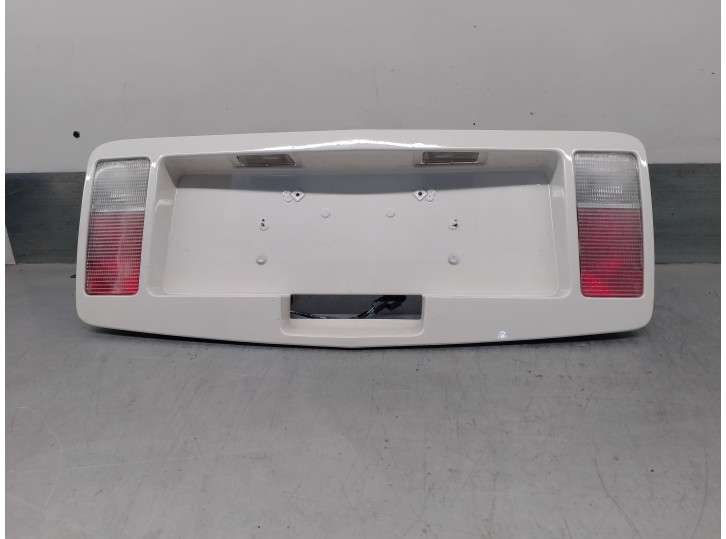 Recambio de piloto trasero central para cadillac srx 3.6 referencia OEM IAM 15930602 