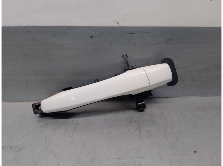 Recambio de maneta exterior delantera derecha para cadillac srx 3.6 referencia OEM IAM 19121213 5 PUERTAS