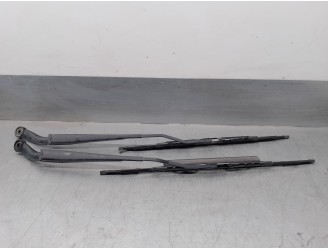 Recambio de brazo limpia delantero derecho para cadillac srx 3.6 referencia OEM IAM 24023386 EL PAR DERE E IZQ 