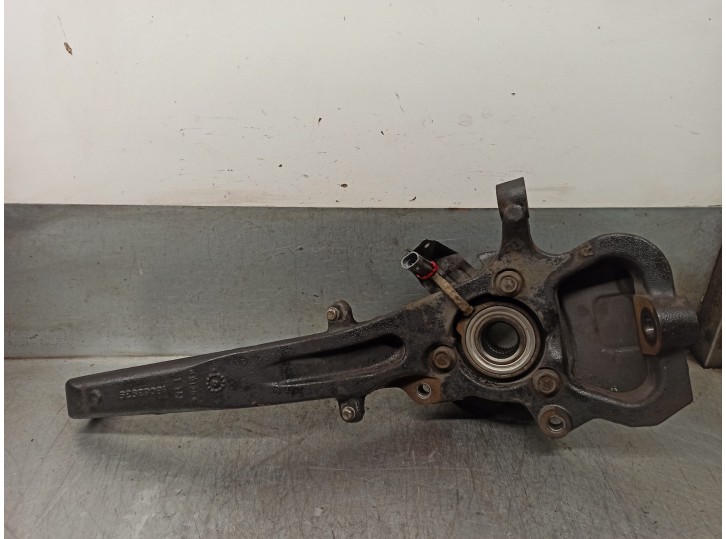 Recambio de mangueta delantera derecha para cadillac srx 3.6 referencia OEM IAM 18063939 CESTA 19 B