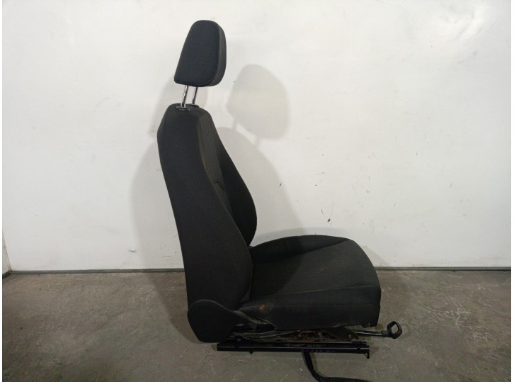 Recambio de asiento delantero izquierdo para seat leon st (5f8) 1.6 tdi referencia OEM IAM 5F0881375K TELA NEGRA 5 UERTAS