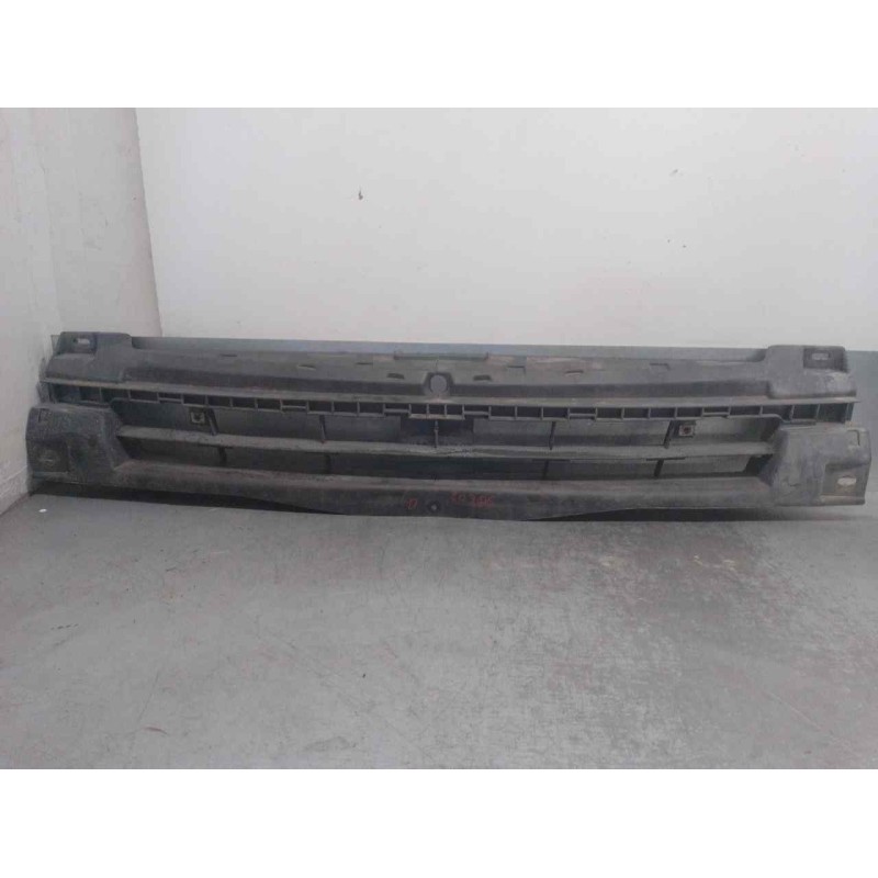 Recambio de rejilla delantera para opel vivaro furgón/combi (07.2006 =>) referencia OEM IAM 93856003 620300101R 