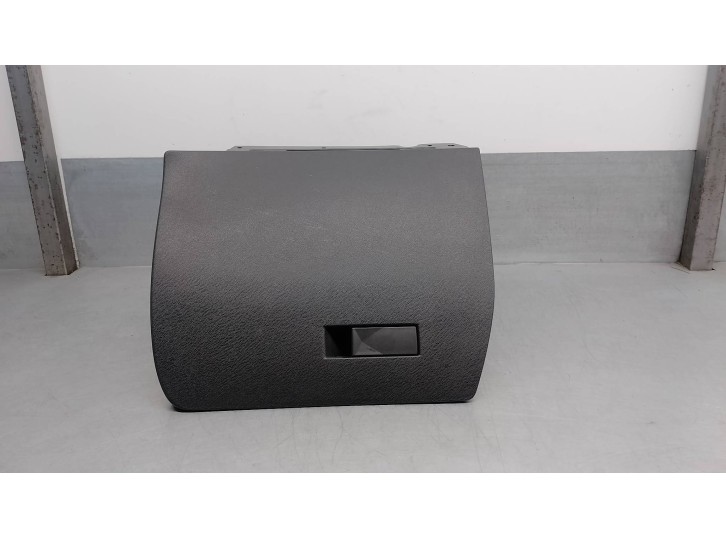 Recambio de guantera para ds ds 3 / ds 3 crossback (ur_, uc_, uj_) 1.2 puretech 130 referencia OEM IAM 9672047477 