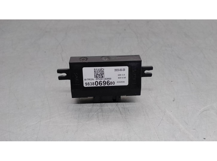 Recambio de modulo electronico para ds ds 3 / ds 3 crossback (ur_, uc_, uj_) 1.2 puretech 130 referencia OEM IAM 9838069680 BIT