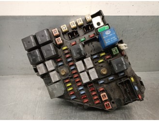 Recambio de caja reles / fusibles para cadillac srx 3.6 referencia OEM IAM P15208766 