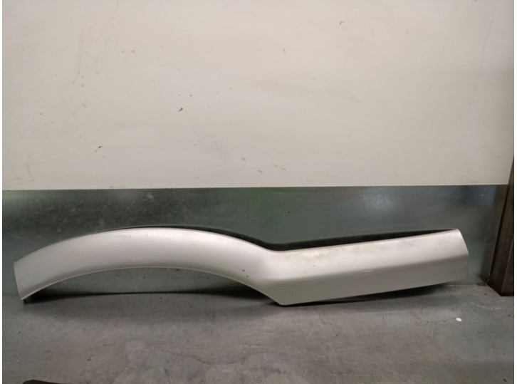 Recambio de aletin trasero izquierdo para opel zafira a monospace (t98) 2.0 dti 16v (f75) referencia OEM IAM 13154529 172465 