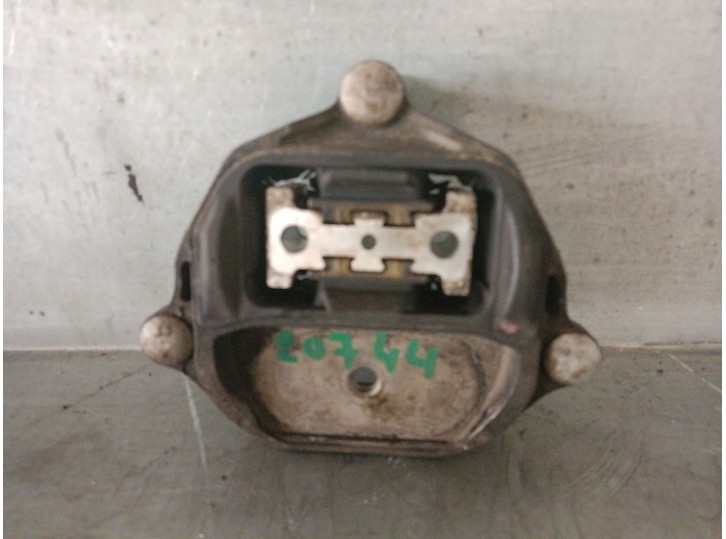 Recambio de soporte cambio para audi a6 lim. (4g2) 3.0 v6 24v tdi referencia OEM IAM 8K0399151 