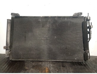 Recambio de condensador / radiador aire acondicionado para hyundai matrix (fc) 1.6 referencia OEM IAM 9760617000 9760617001 